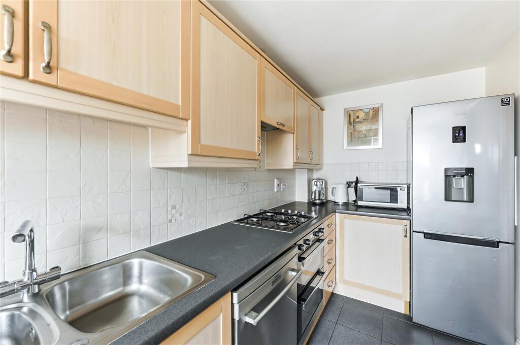Dolcey Way, Sharnbrook, Bedford, Bedfordshire, MK44 photo 3