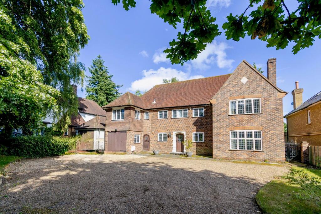 Main image of property: Chestnut Avenue, Rickmansworth, WD3