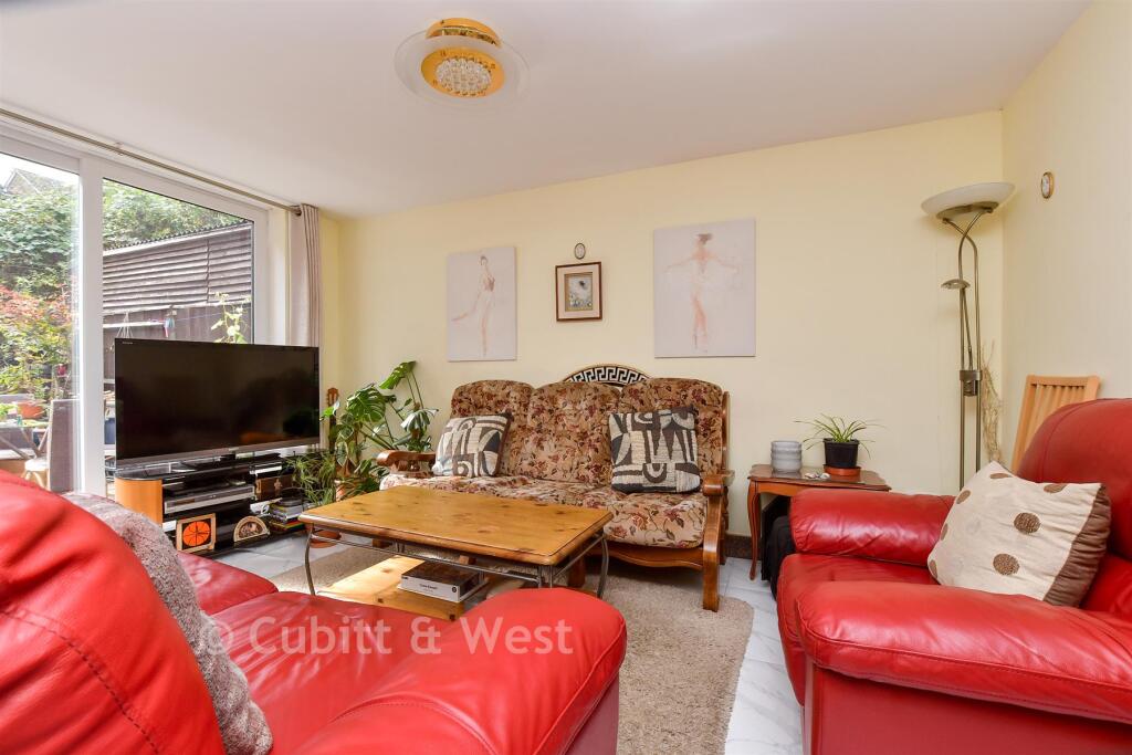 House in Redhill - View 4