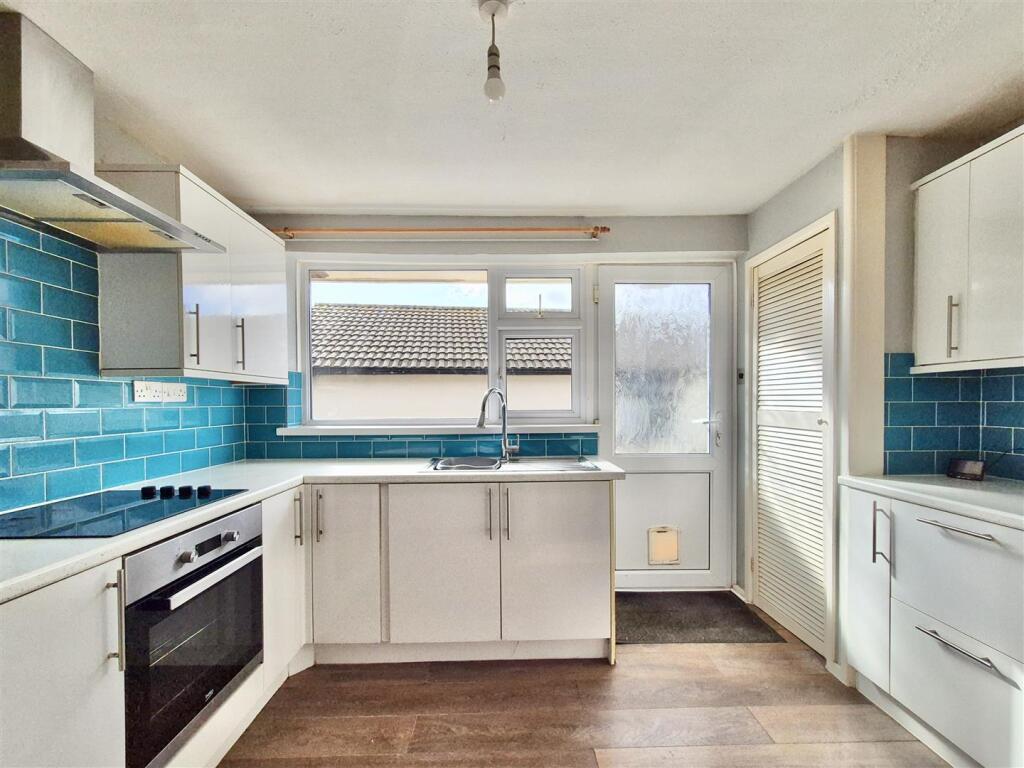 House in Truro - View 3