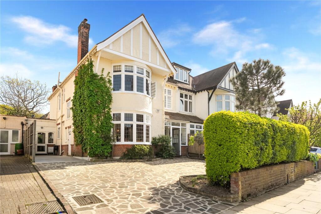 Main image of property: Woodside Avenue, N6