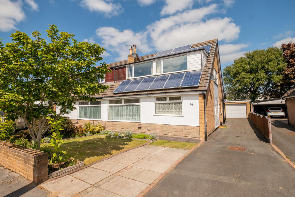 4-bed semi-detached on Bowland Place, Lytham St. Annes, FY8, £220,000