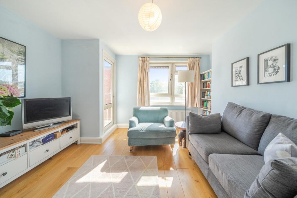 Apartment in London - More
