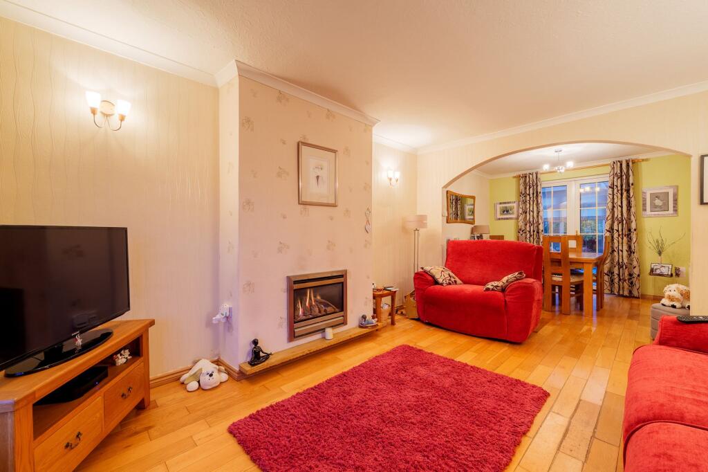 Chiltern Drive, West Moor, NE12 photo 3