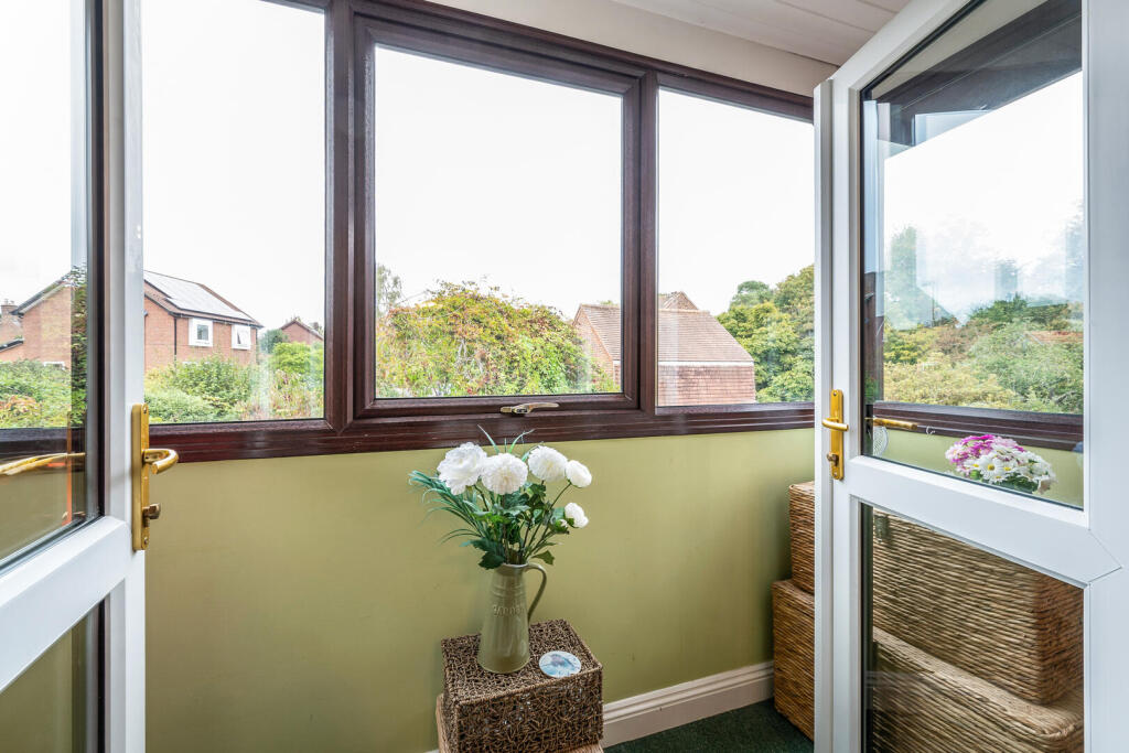Apartment in Eastleigh, Botley - View 5