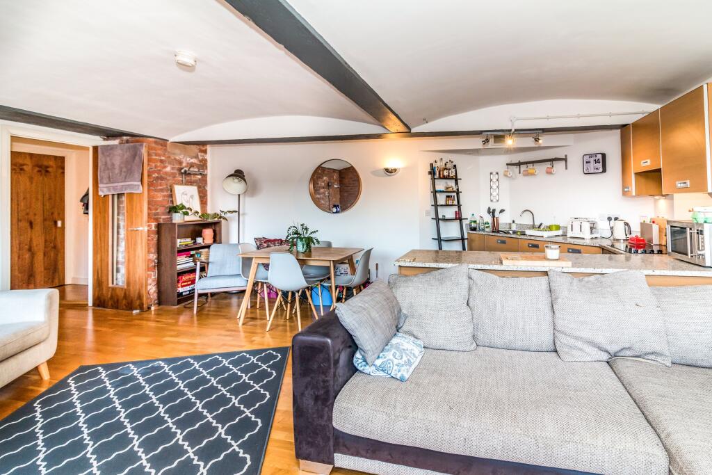 Apartment in Manchester, Collyhurst - View 4