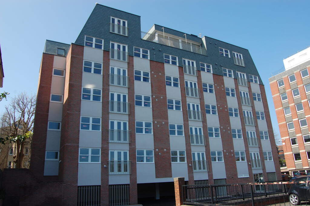 Apartment in Eastbourne, Little Chelsea, Upperton - More