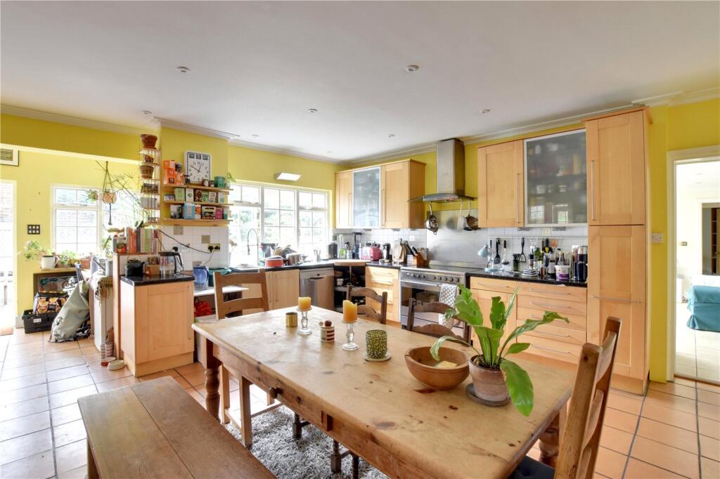 House in London, Blackheath Royal Standard, East Greenwich - View 4