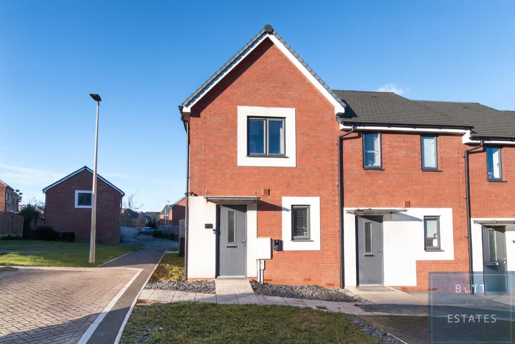 2-bed terraced on Murch Rise, Exeter, £220,000