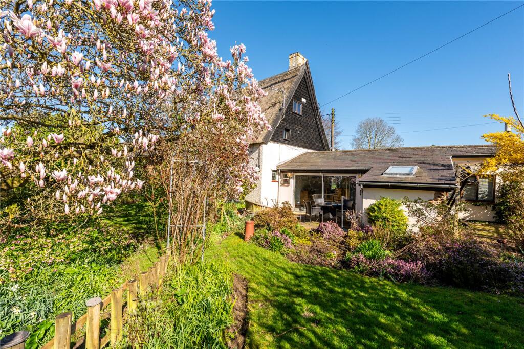 House in Rugby, Kilsby - More