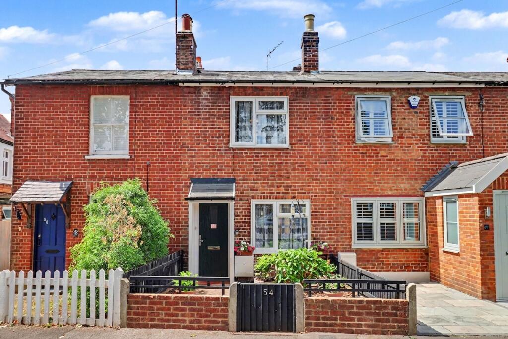 Main image of property: Common Road, Claygate, KT10
