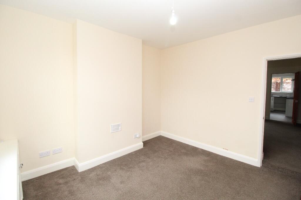 House in Nottingham - View 5
