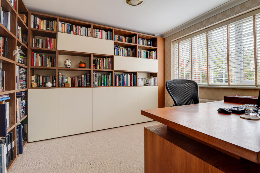 Additional image 9 of Kensington Close, St Albans, AL1
