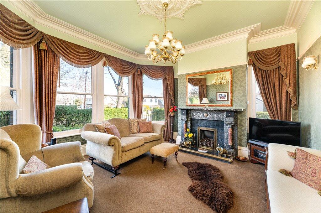 Goring Park Avenue, Ossett, West Yorkshire, WF5 photo 2