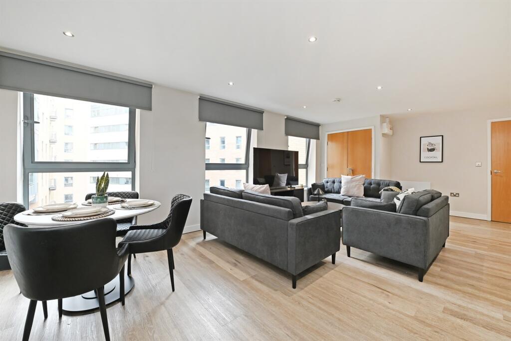Apartment in Sheffield - View 5