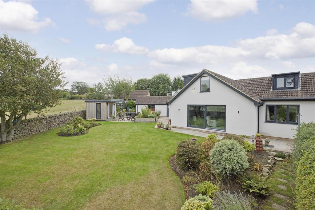 Main image of property: 8 Hollins Close, Hampsthwaite, Harrogate