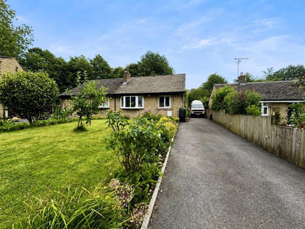 Main image of property: Wood Gardens, Hayfield, High Peak