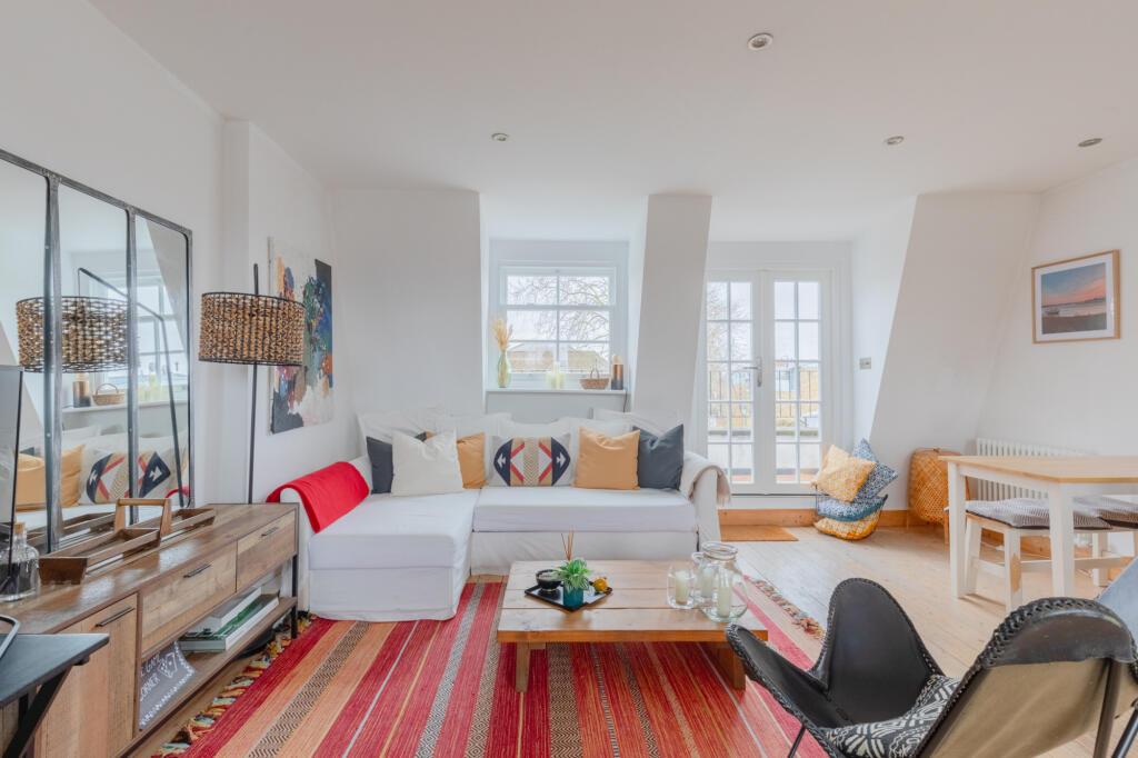 Apartment in London - View 5