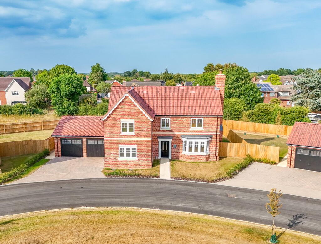 4-bed detached on Pine Way, Elmstead , Colchester, CO7, £700,000