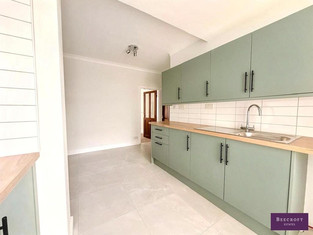 Barnsley Road, Darfield, Barnsley - View 2