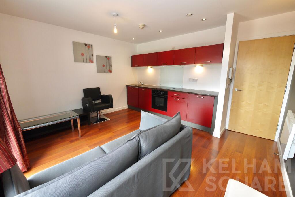 Apartment in Sheffield, South Yorkshire - View 2