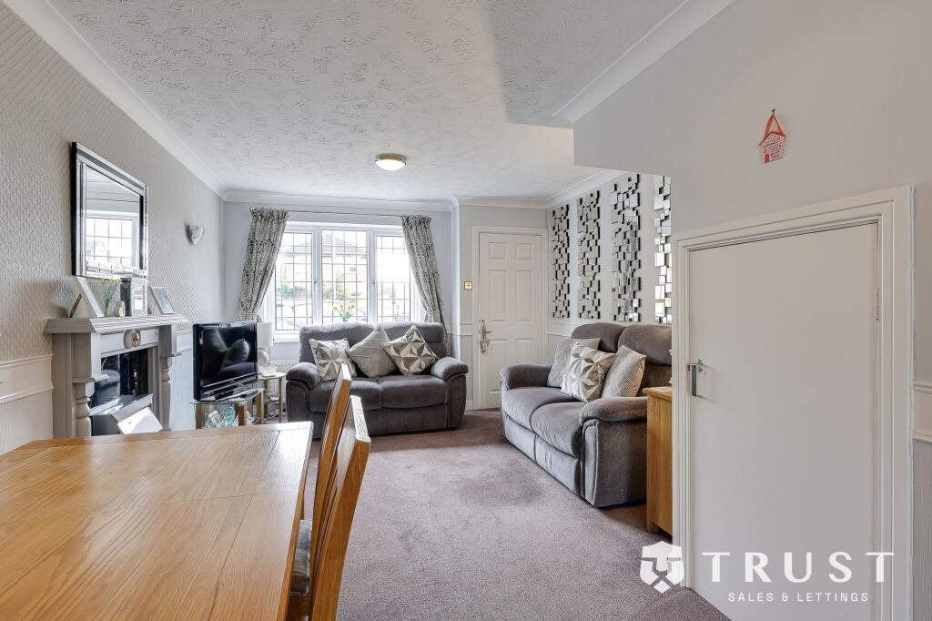 House in Leeds, Howlett Cross - View 5