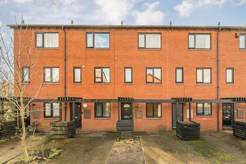 Main image of property: Tithe Barn Close, Kingston Upon Thames