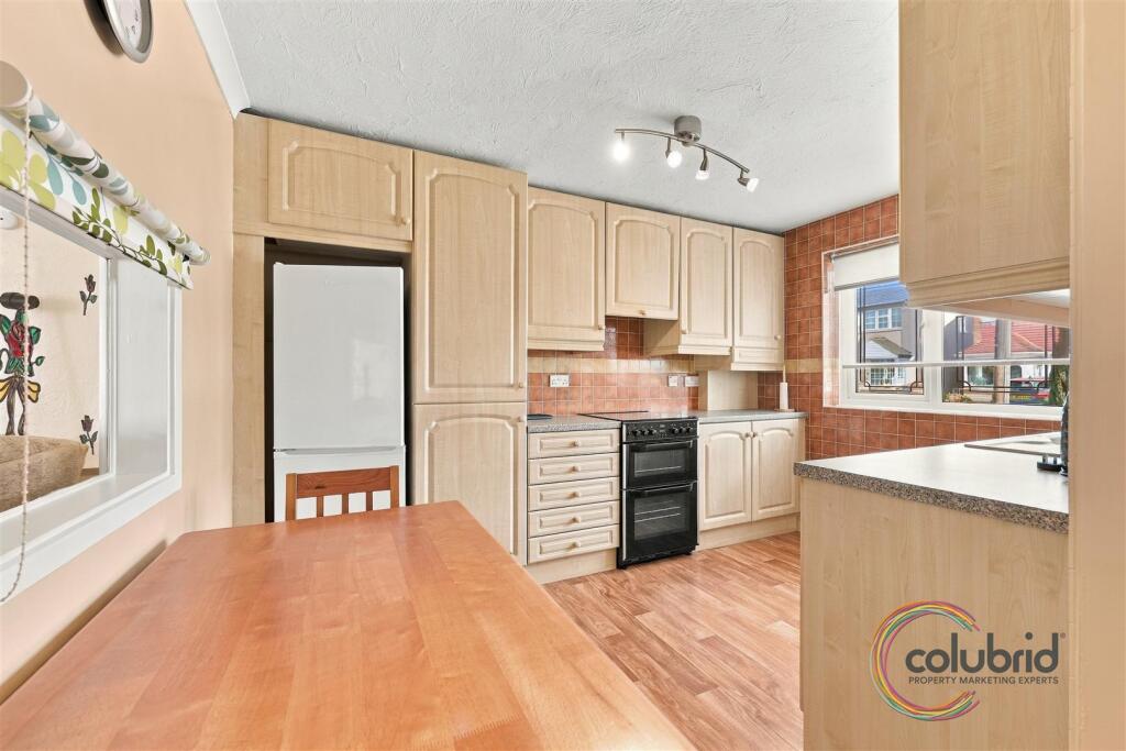 House in Thurrock, Essex - View 5