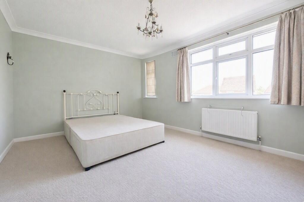 House in Portsmouth - View 5