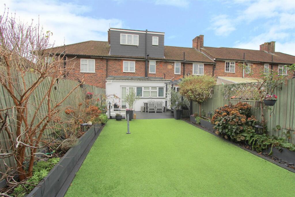 Middleton Road, Carshalton photo 4