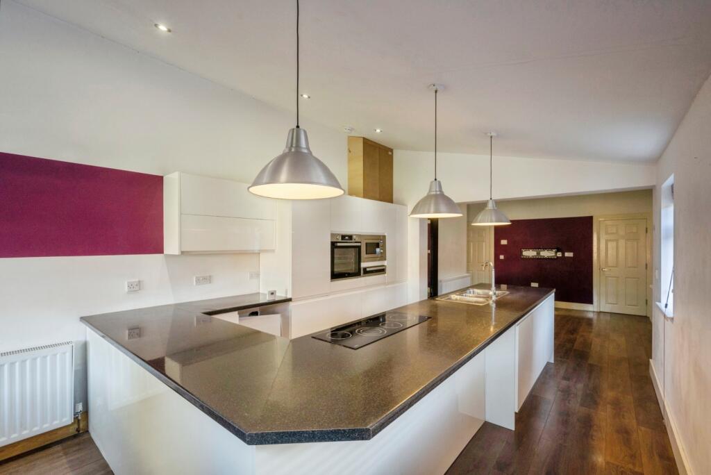 House in Doncaster, Stainforth - View 5