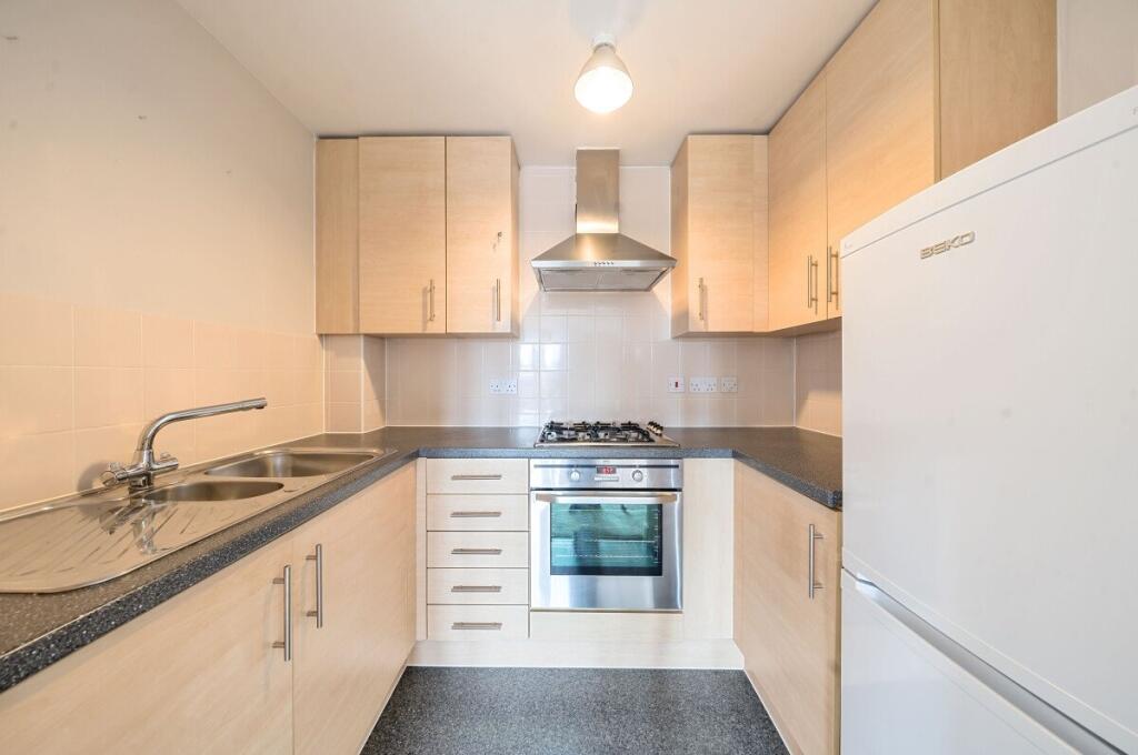 Apartment in London - View 4