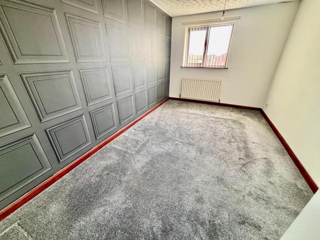House in West Lindsey, Park Springs, Gainsborough - More