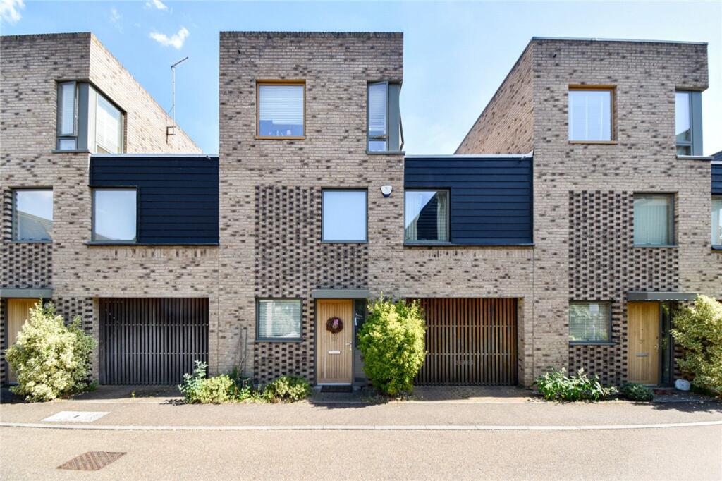 Main image of property: Royal Way, Trumpington, Cambridge, CB2