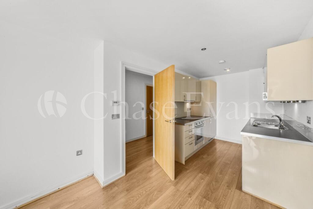 Apartment in London - View 4