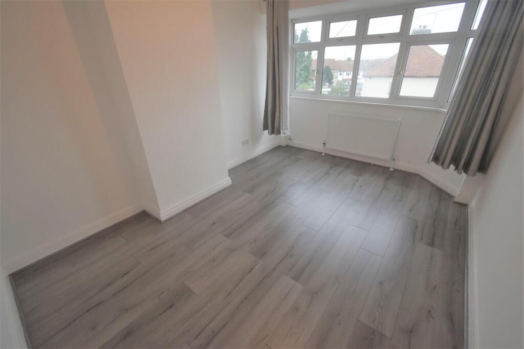 House in Dartford, Temple Hill - View 5