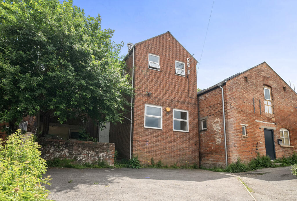 Main image of property: Lansdown, Stroud, Gloucestershire, GL5