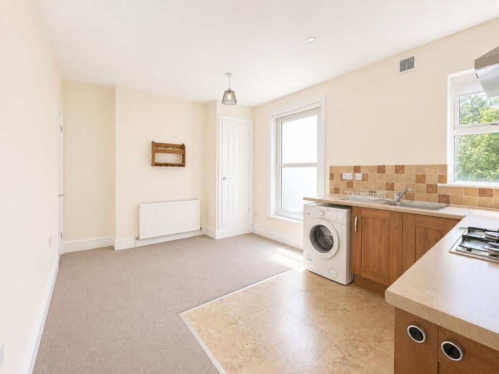 Exmouth Street, Swindon, SN1 photo 5