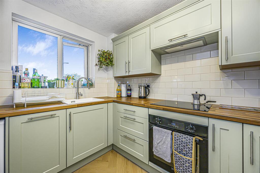 Apartment in London - View 2