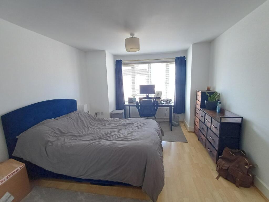 Apartment in Canterbury - View 4