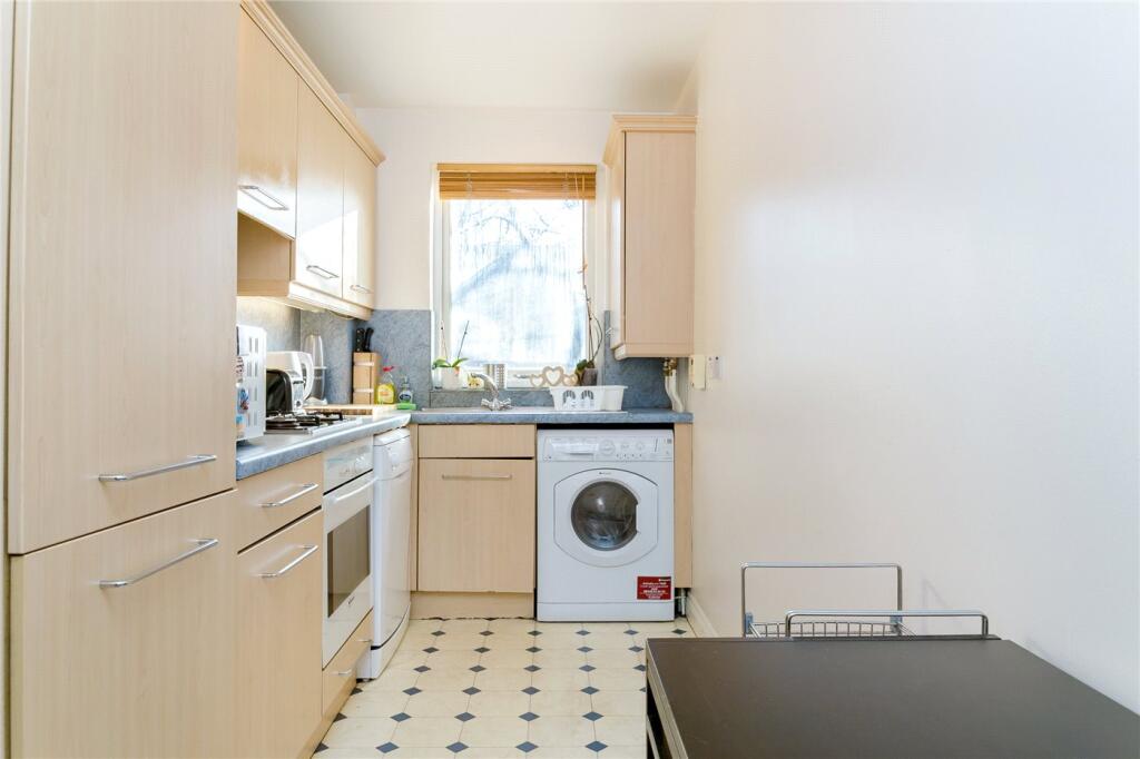 Apartment in London - View 5