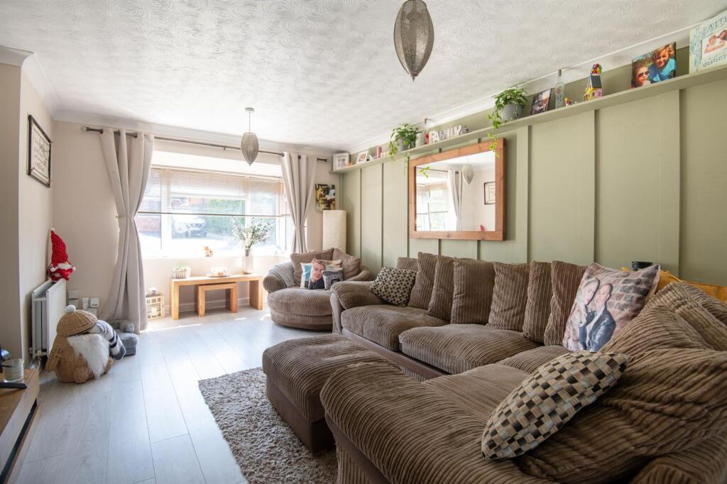 Burford Way, Wellingborough, NN8 photo 4