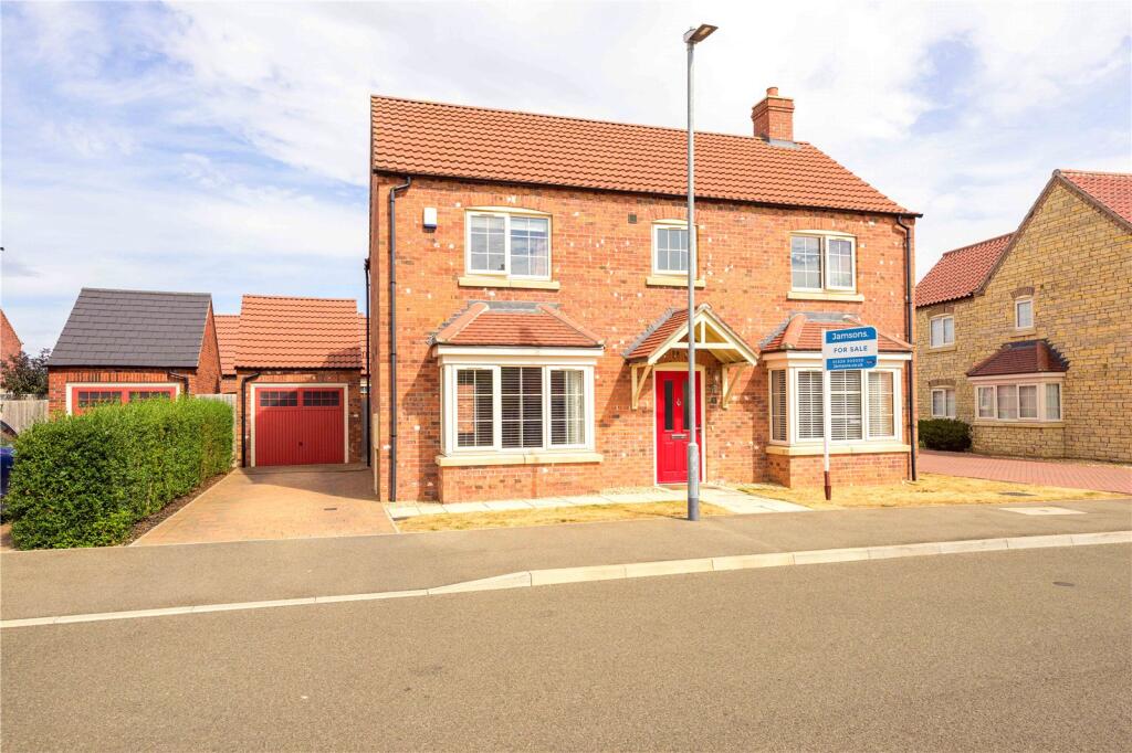 Main image of property: Top Farm Avenue, Navenby, Lincoln, Lincolnshire, LN5