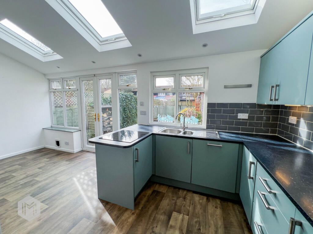 Lyster Close, Birchwood, Warrington, Cheshire, WA3 6QE - Vista 5