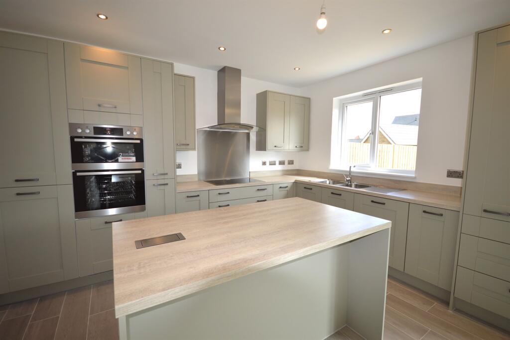 House in Portsmouth - View 3