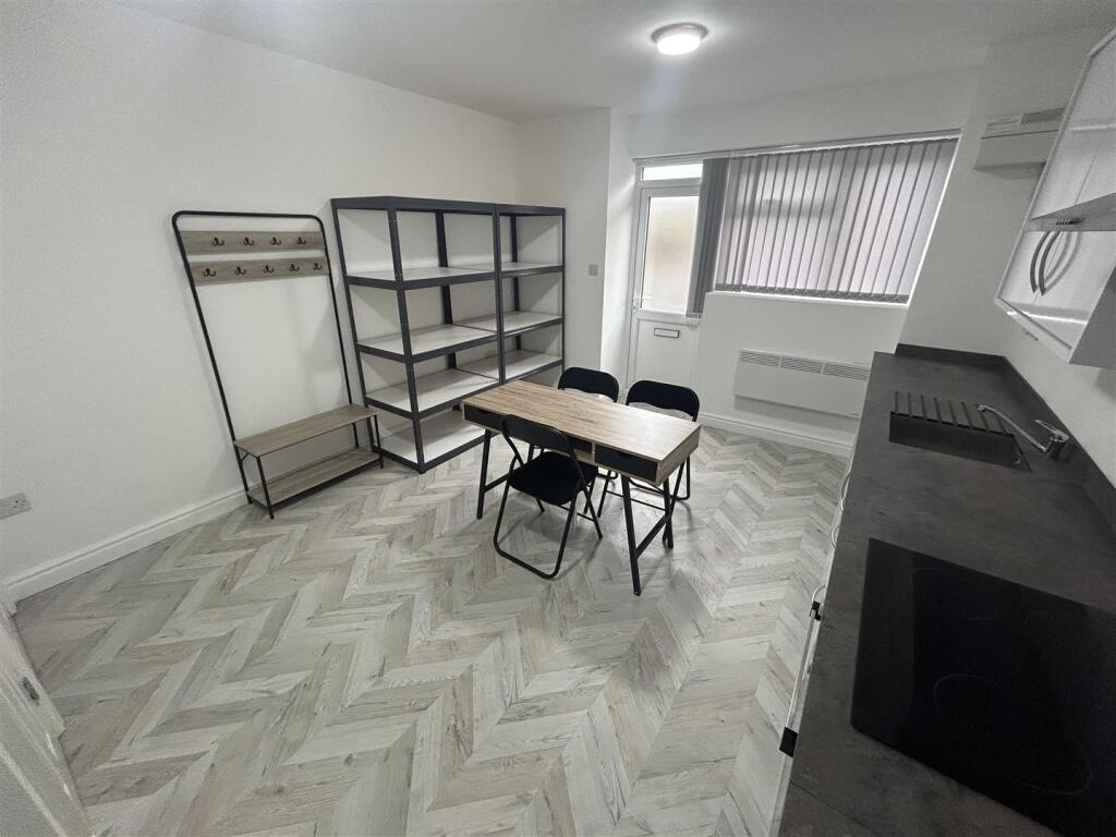 Additional image 2 of Halesowen Road, Cradley Heath