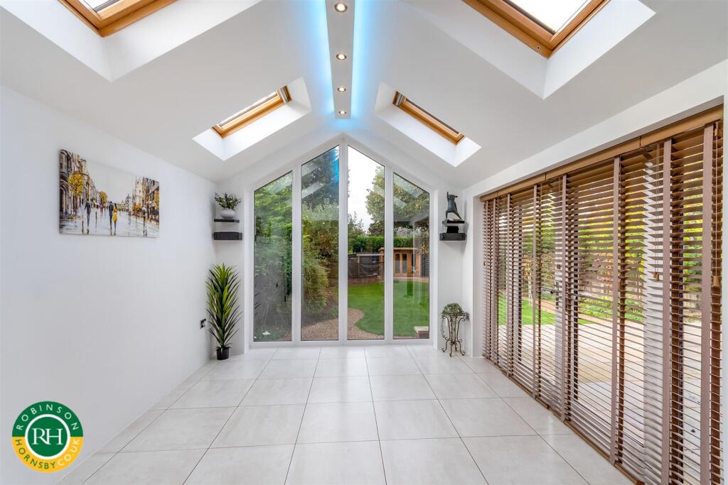 House in Doncaster, Haslam Park, Cantley - View 4