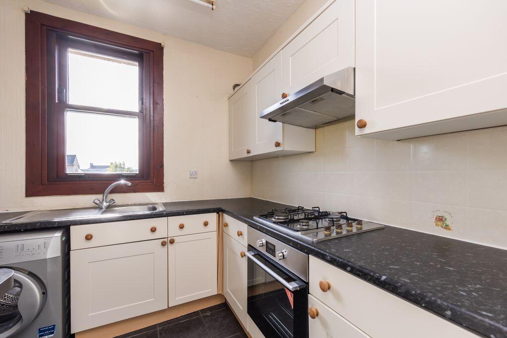 Apartment in Edinburgh, Midlothian - More