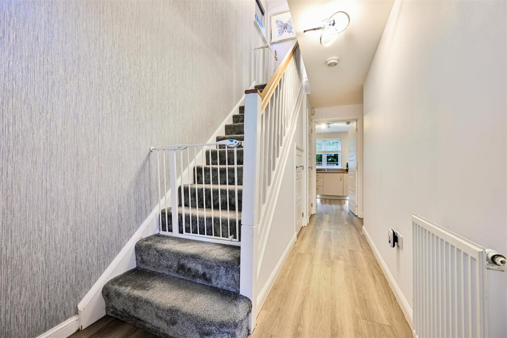 House in Wishaw, Coltness - View 3