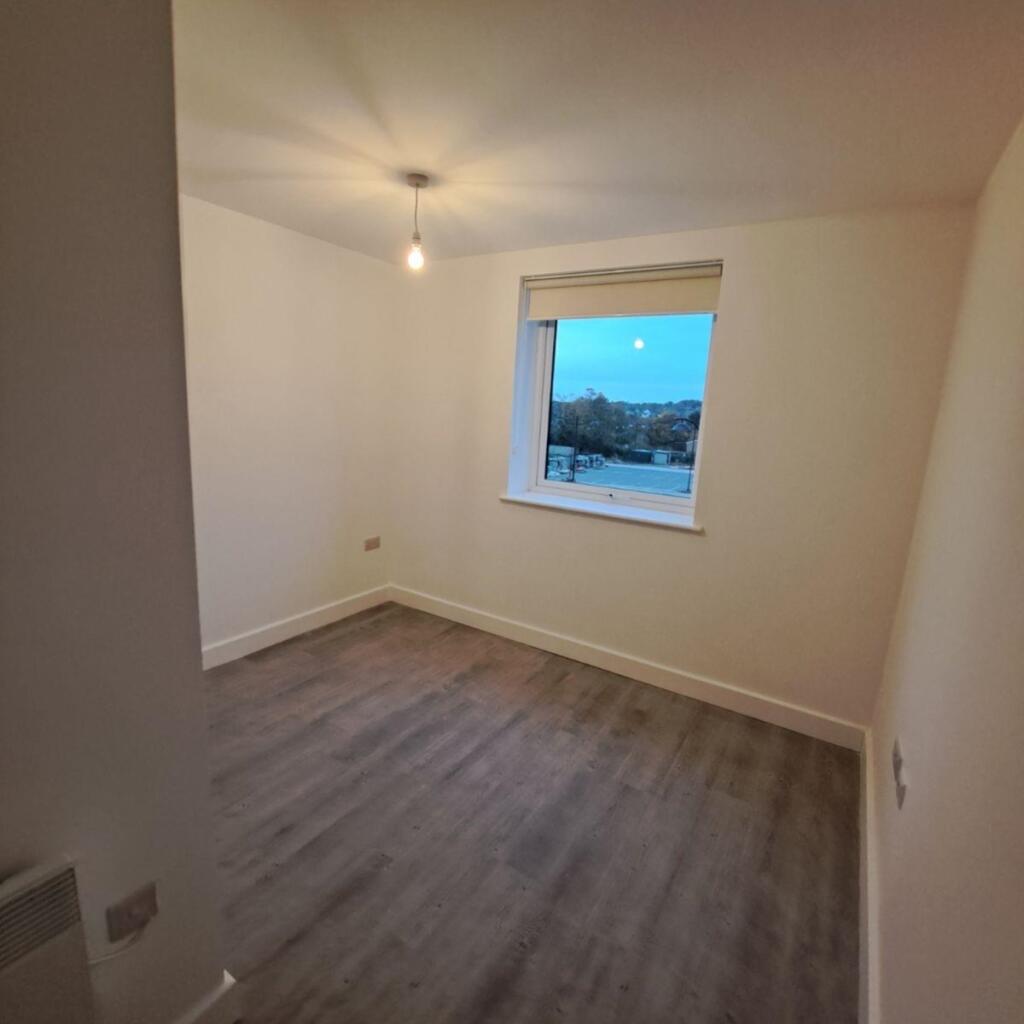 House in Bradford - View 4